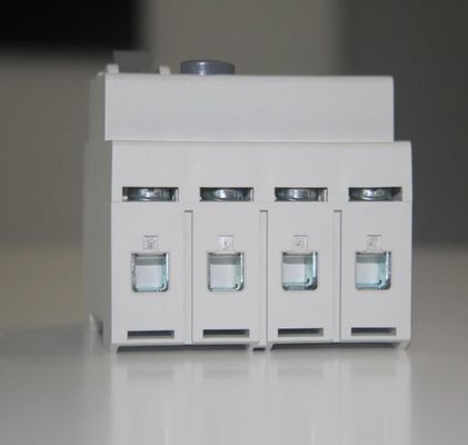 Guter Preis Iec 61008-1 4P RCCB schützte Stromkreise DC 6mA 3 Unterbrecher der Phasen-RCD Online